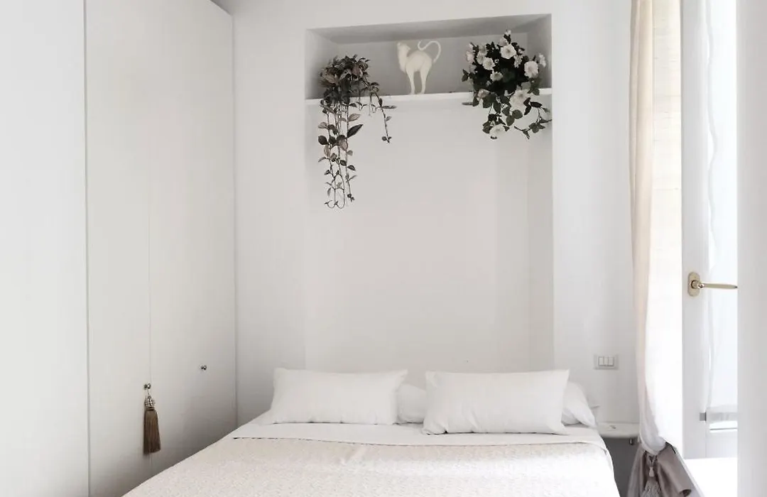 Comecasa Flowery Terraced Apartment-1
